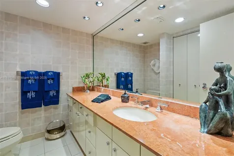 2200 S Ocean Lane Fort Lauderdale FL 33316