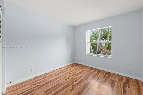 5618 Kingsmill Court Lake Worth FL 33463