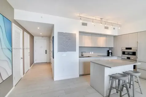 4010 S Ocean Drive Hollywood FL 33019