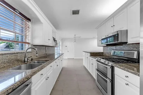 10600 SW 199th Street Cutler Bay FL 33157