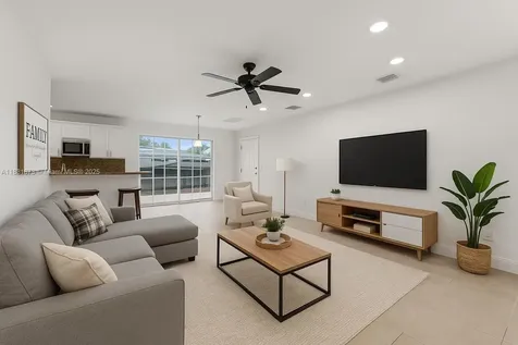 10600 SW 199th Street Cutler Bay FL 33157