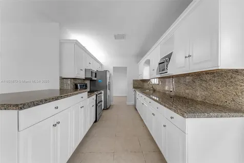 10600 SW 199th Street Cutler Bay FL 33157