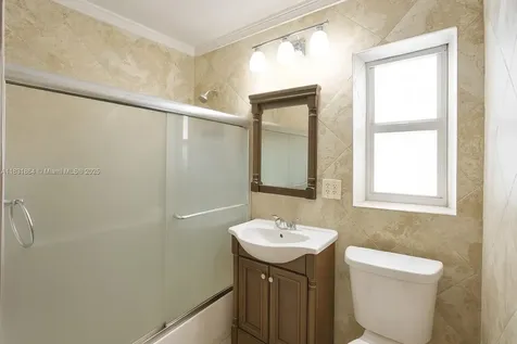 230 NE 48th Street Miami FL 33137