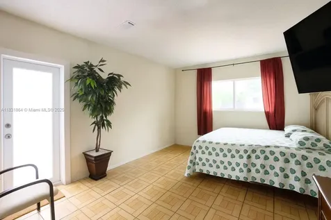 230 NE 48th Street Miami FL 33137