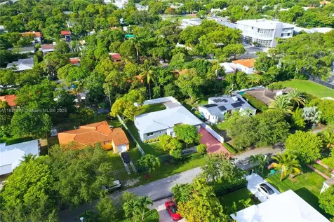 230 NE 48th Street Miami FL 33137
