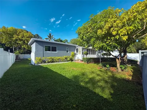 230 NE 48th Street Miami FL 33137