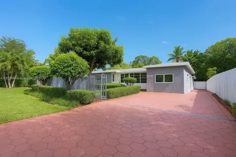 230 NE 48th Street Miami FL 33137