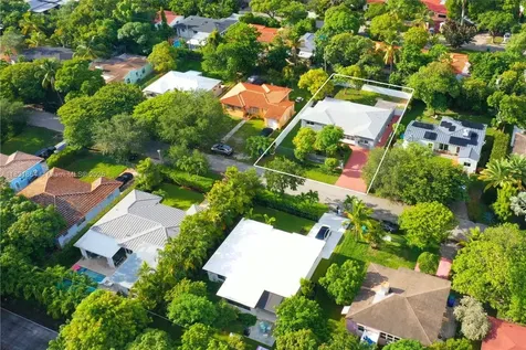 230 NE 48th Street Miami FL 33137