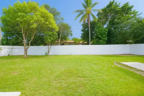 230 NE 48th Street Miami FL 33137