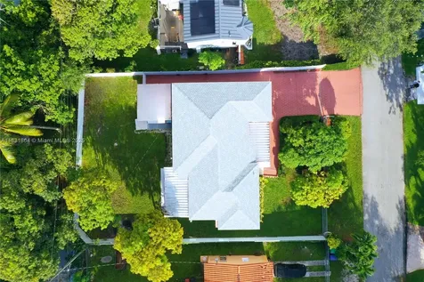 230 NE 48th Street Miami FL 33137