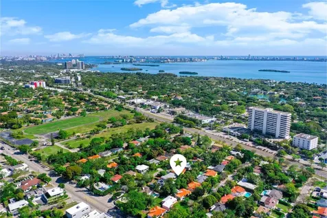 230 NE 48th Street Miami FL 33137