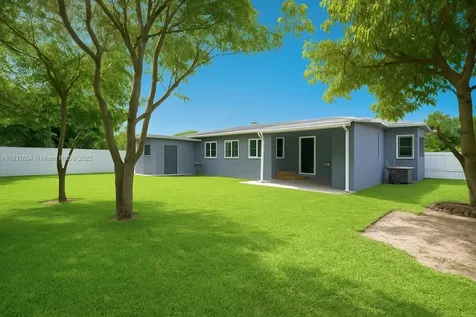 230 NE 48th Street Miami FL 33137