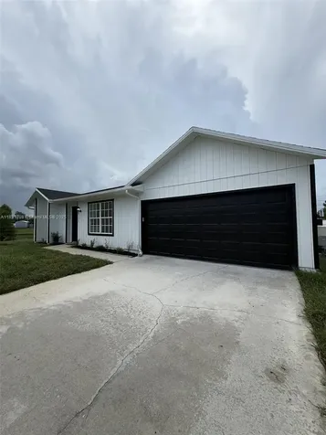 135 SW Felix Avenue Port St. Lucie FL 34953