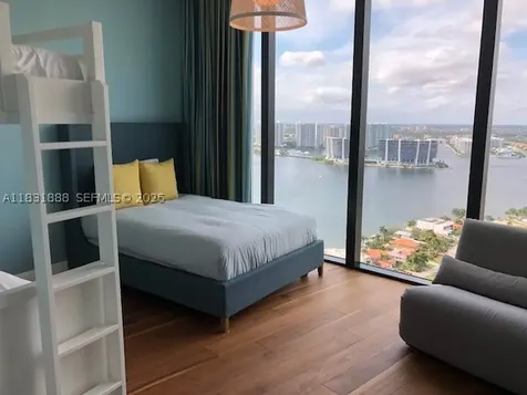 18555 Collins Avenue Sunny Isles Beach FL 33160
