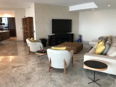18555 Collins Avenue Sunny Isles Beach FL 33160
