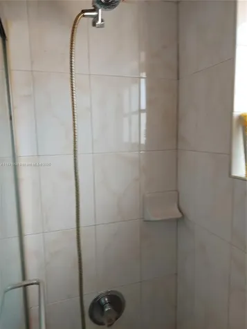 2403 W 76th Street Hialeah FL 33016