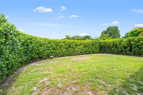 2015 N 37th Avenue Hollywood FL 33021