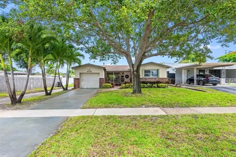 2015 N 37th Avenue Hollywood FL 33021