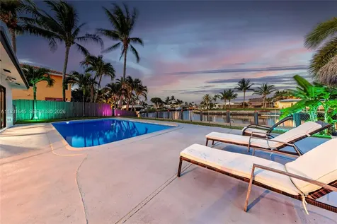 380 SE 1st Terrace Pompano Beach FL 33060