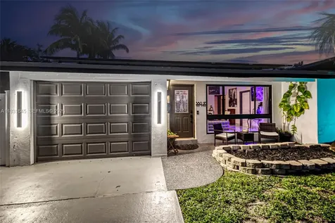 380 SE 1st Terrace Pompano Beach FL 33060