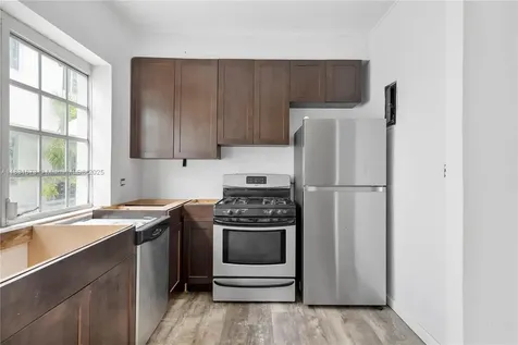 836 10th Street Miami Beach FL 33139