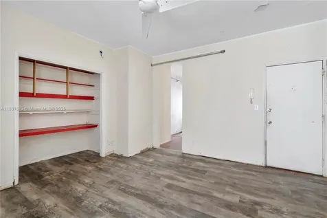 836 10th Street Miami Beach FL 33139