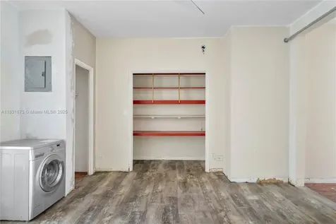 836 10th Street Miami Beach FL 33139
