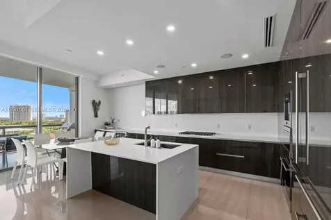3250 NE 188th Street Aventura FL 33180