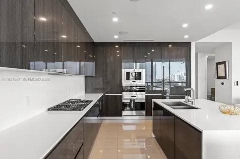 3250 NE 188th Street Aventura FL 33180