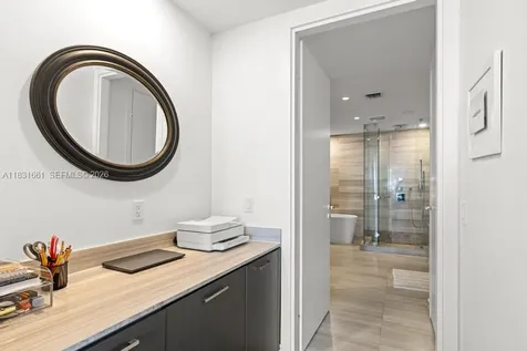 3250 NE 188th Street Aventura FL 33180