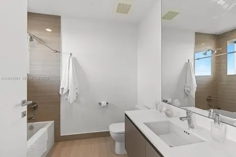 3250 NE 188th Street Aventura FL 33180