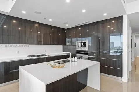 3250 NE 188th Street Aventura FL 33180