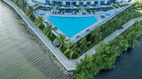3250 NE 188th Street Aventura FL 33180