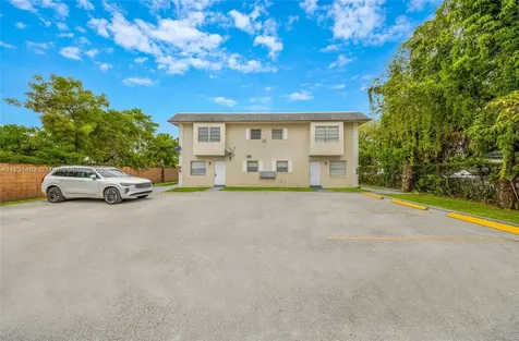842 NW 1st Avenue Fort Lauderdale FL 33311