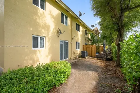 980 NE 33rd Terrace Homestead FL 33033
