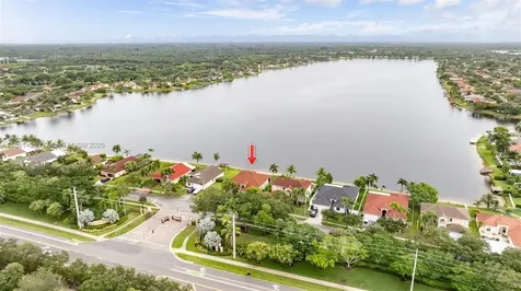2373 NW 195th Avenue Pembroke Pines FL 33029