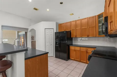 2373 NW 195th Avenue Pembroke Pines FL 33029