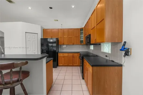 2373 NW 195th Avenue Pembroke Pines FL 33029