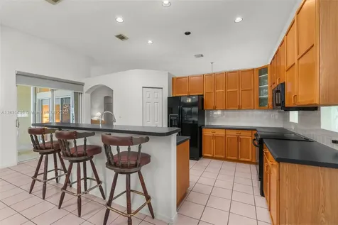 2373 NW 195th Avenue Pembroke Pines FL 33029