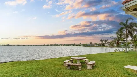 2373 NW 195th Avenue Pembroke Pines FL 33029