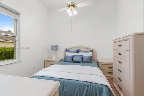 2373 NW 195th Avenue Pembroke Pines FL 33029
