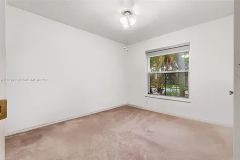 2373 NW 195th Avenue Pembroke Pines FL 33029