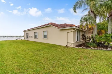 2373 NW 195th Avenue Pembroke Pines FL 33029