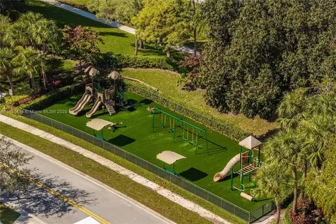 2373 NW 195th Avenue Pembroke Pines FL 33029