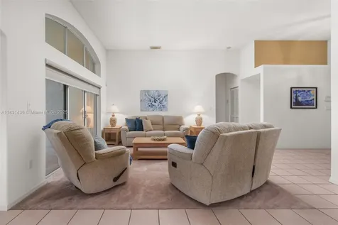 2373 NW 195th Avenue Pembroke Pines FL 33029