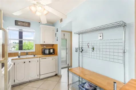 9261 Sunrise Lakes Boulevard Sunrise FL 33322