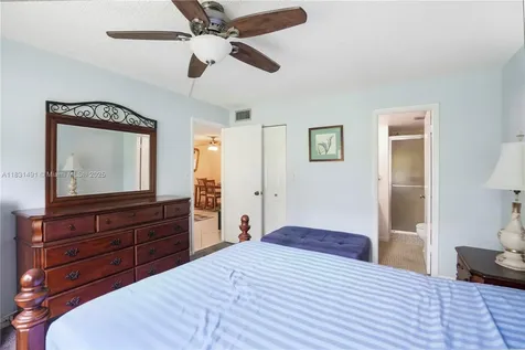 9261 Sunrise Lakes Boulevard Sunrise FL 33322