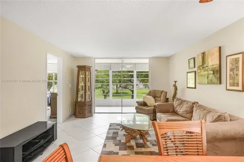 9261 Sunrise Lakes Boulevard Sunrise FL 33322