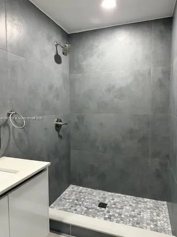42 SE 10th Terrace Dania Beach FL 33004