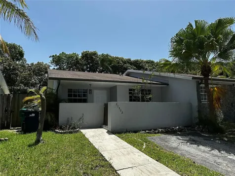 20500 SW 92nd Place Cutler Bay FL 33189